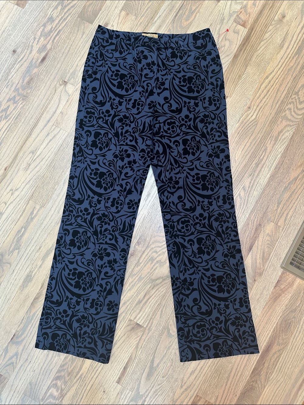NWT Peck & Peck Weekend Navy and Black Damask Felt Straight Pants Size 4